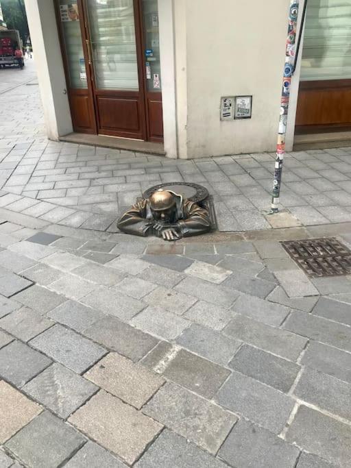 1St May Plaza Bratislava Buitenkant foto